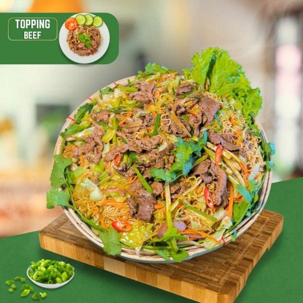 Bilao Stir-Fried Noodles with Beef