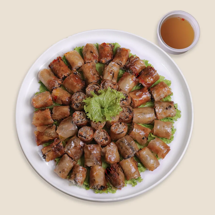 Bilao-Fried-Spring-Rolls-Mẹt-Nem-Rán