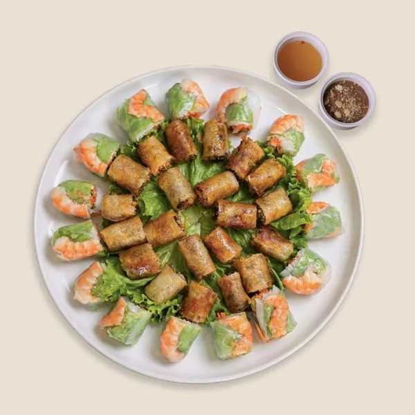 Bilao-Mixed-Fresh-&-Fried-Spring-Rolls-Mẹt-Gỏi-Cuốn-&-Nem-Rán