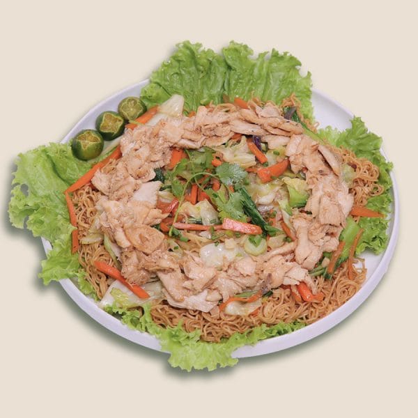 Bilao-Stir-Fried-Noodles-with-Chicken-Mẹt-Mì-Xào-Gà